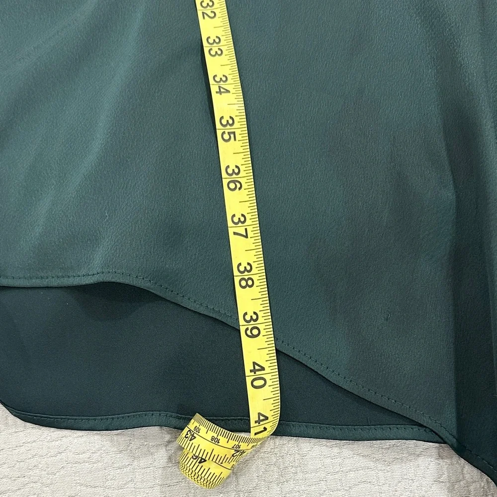 Chic Asymmetrical Satin Dress in Deep Green - Picture 7 of 8